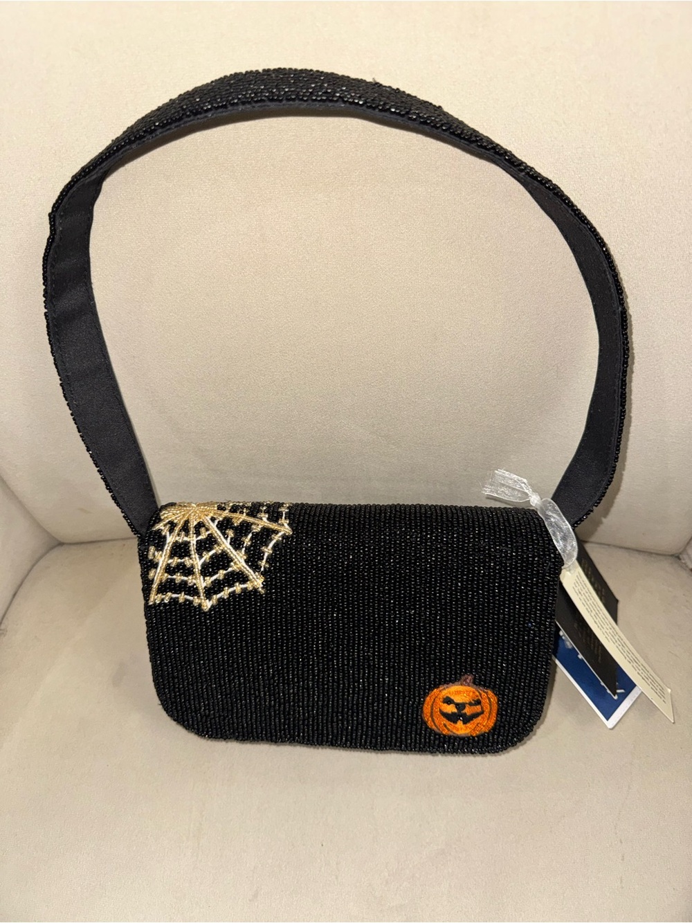 Beaded Halloween Dog shoulder  Bag in Black - Picture 3 of 5